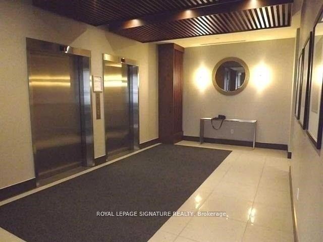 1110-150 Main Street W, Hamilton, ON - Indoor Photo Showing Other Room