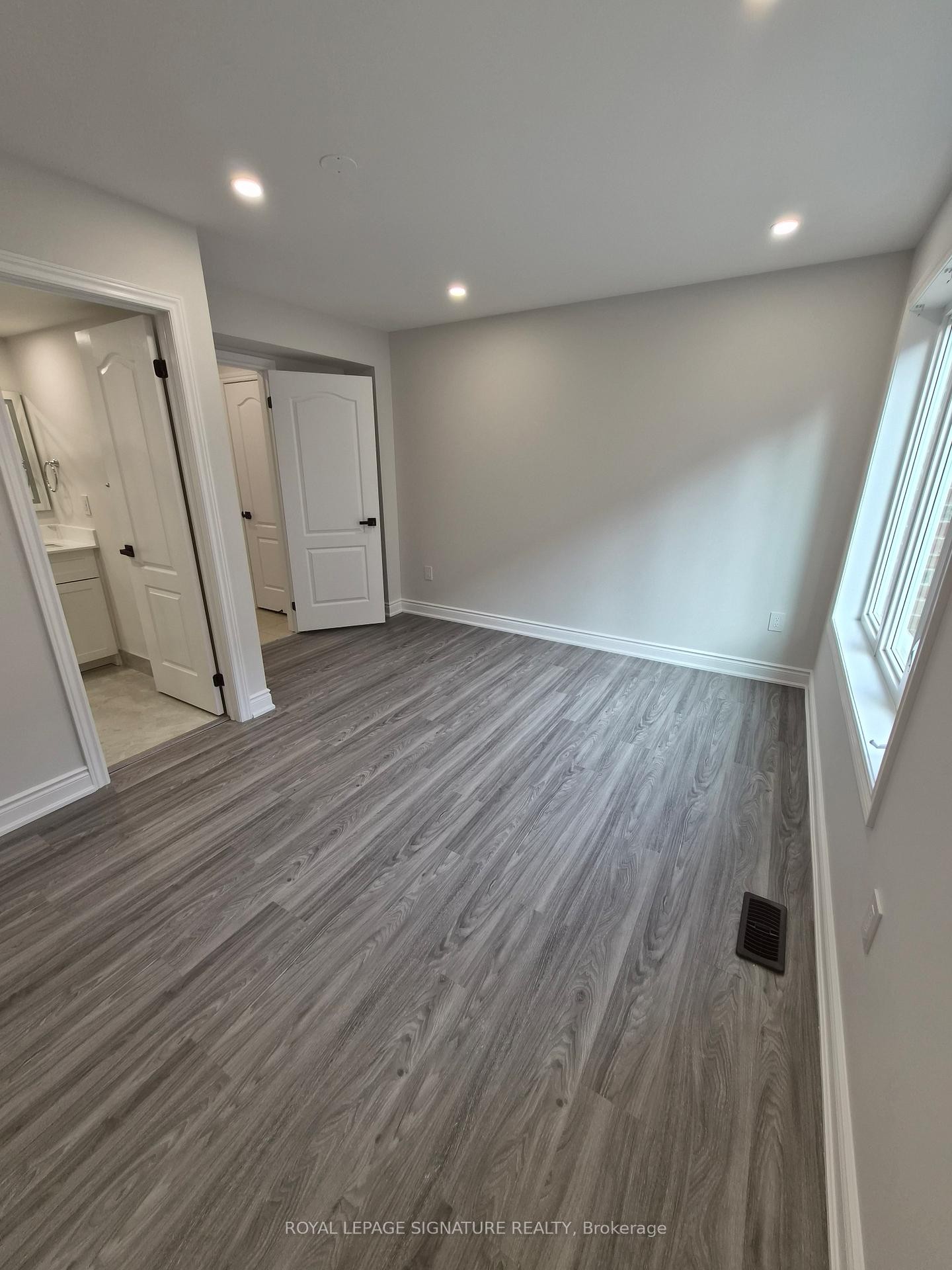 31 Shiff Crescent, Brampton, ON - Indoor