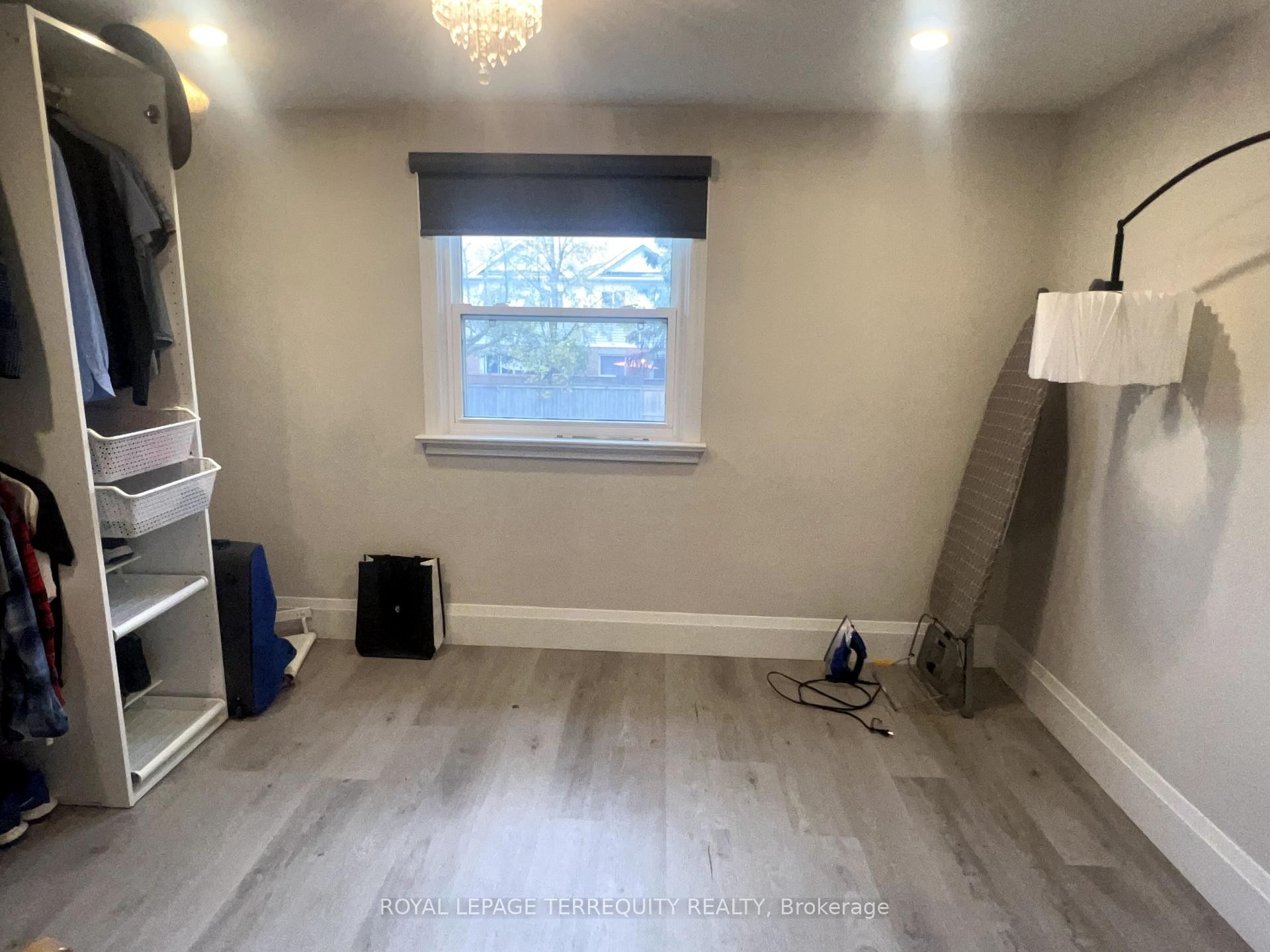 1280 Coric Avenue, Burlington, ON - Indoor Photo Showing Other Room