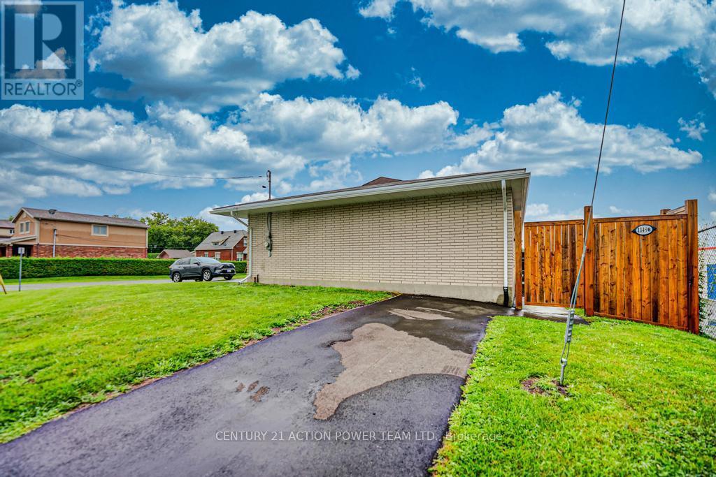 B - 1149 B Parisien Street, Ottawa, ON