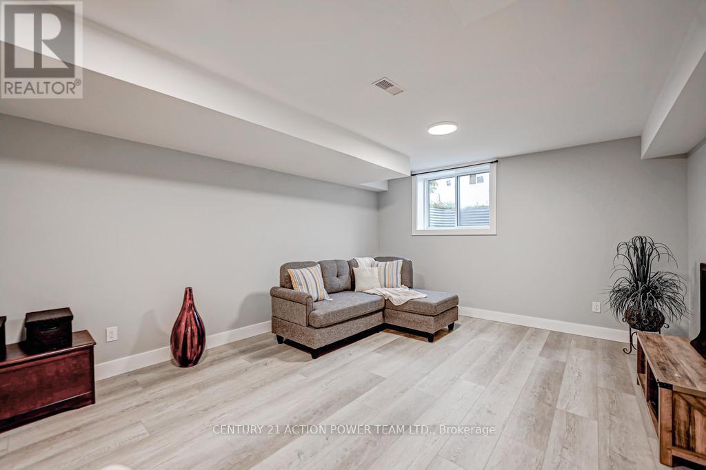 B - 1149 B Parisien Street, Ottawa, ON