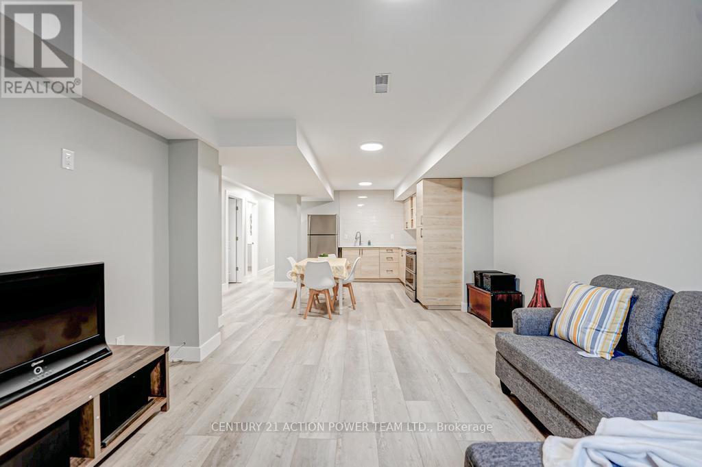 B - 1149 B Parisien Street, Ottawa, ON