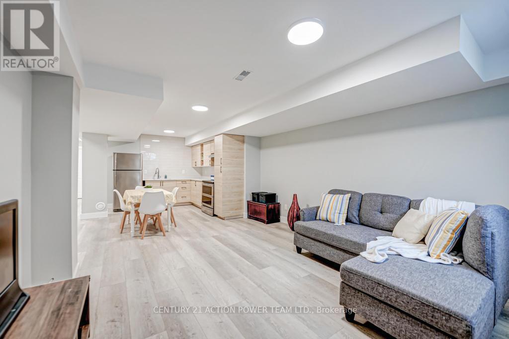 B - 1149 B Parisien Street, Ottawa, ON