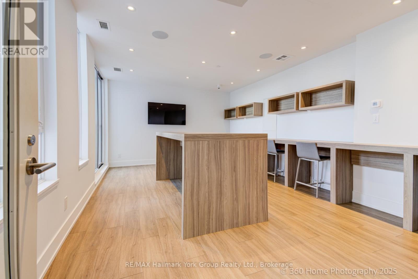 534 - 3100 Keele Street, Toronto (Downsview-Roding-Cfb), ON - Indoor Photo Showing Other Room