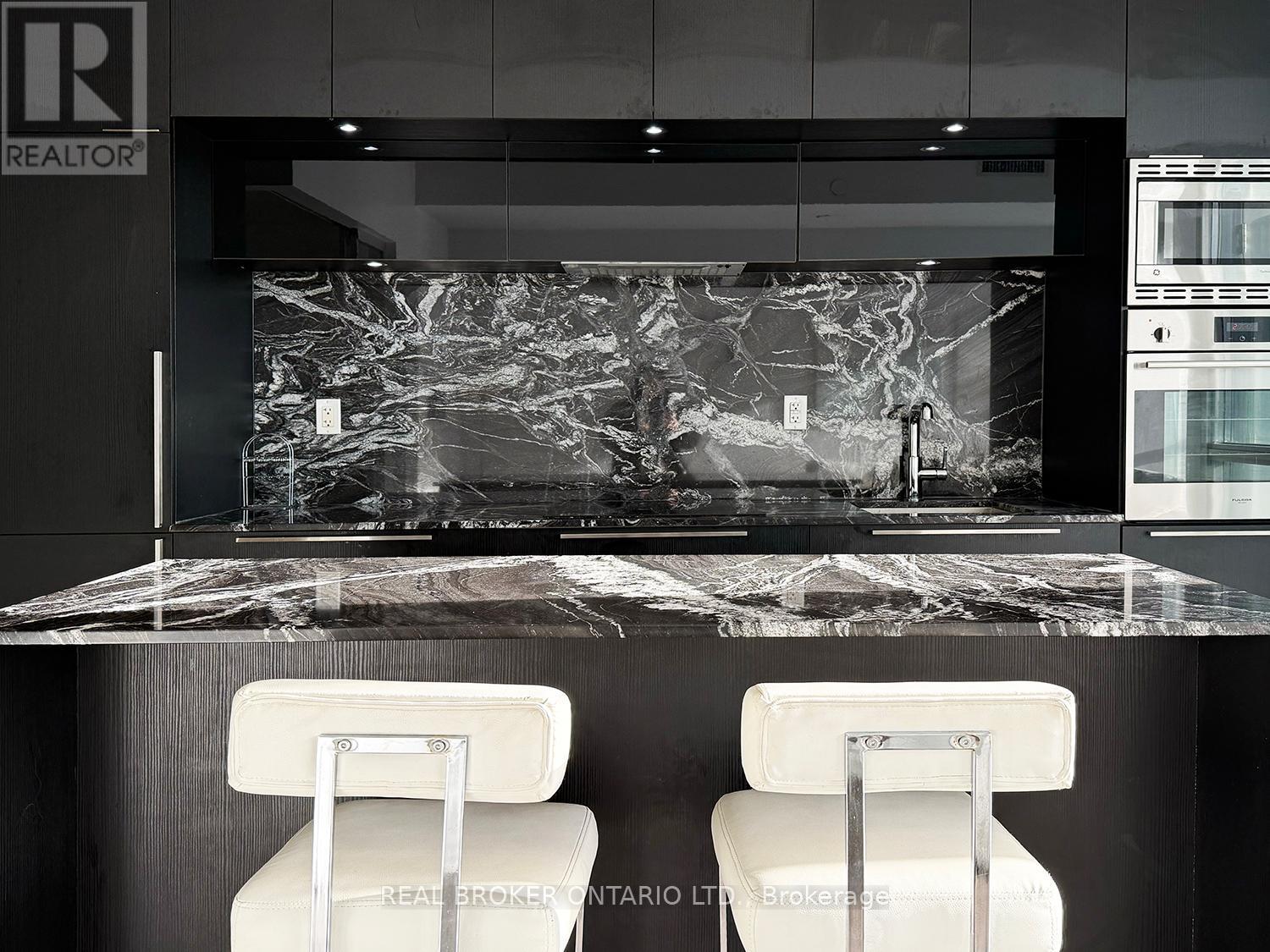 2807 - 88 Blue Jays Way, Toronto, ON - Indoor Photo Showing Other Room