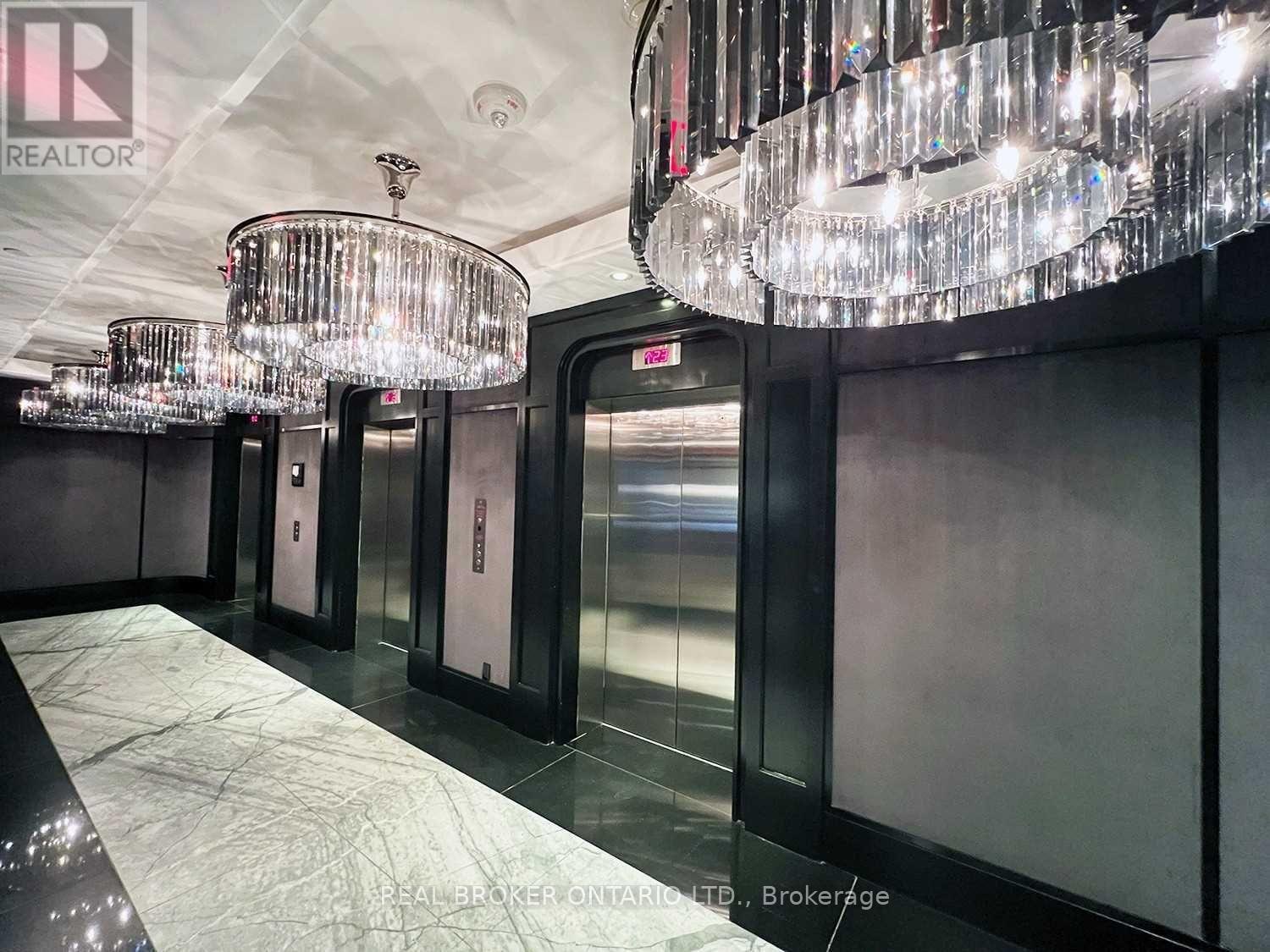 2807 - 88 Blue Jays Way, Toronto, ON -