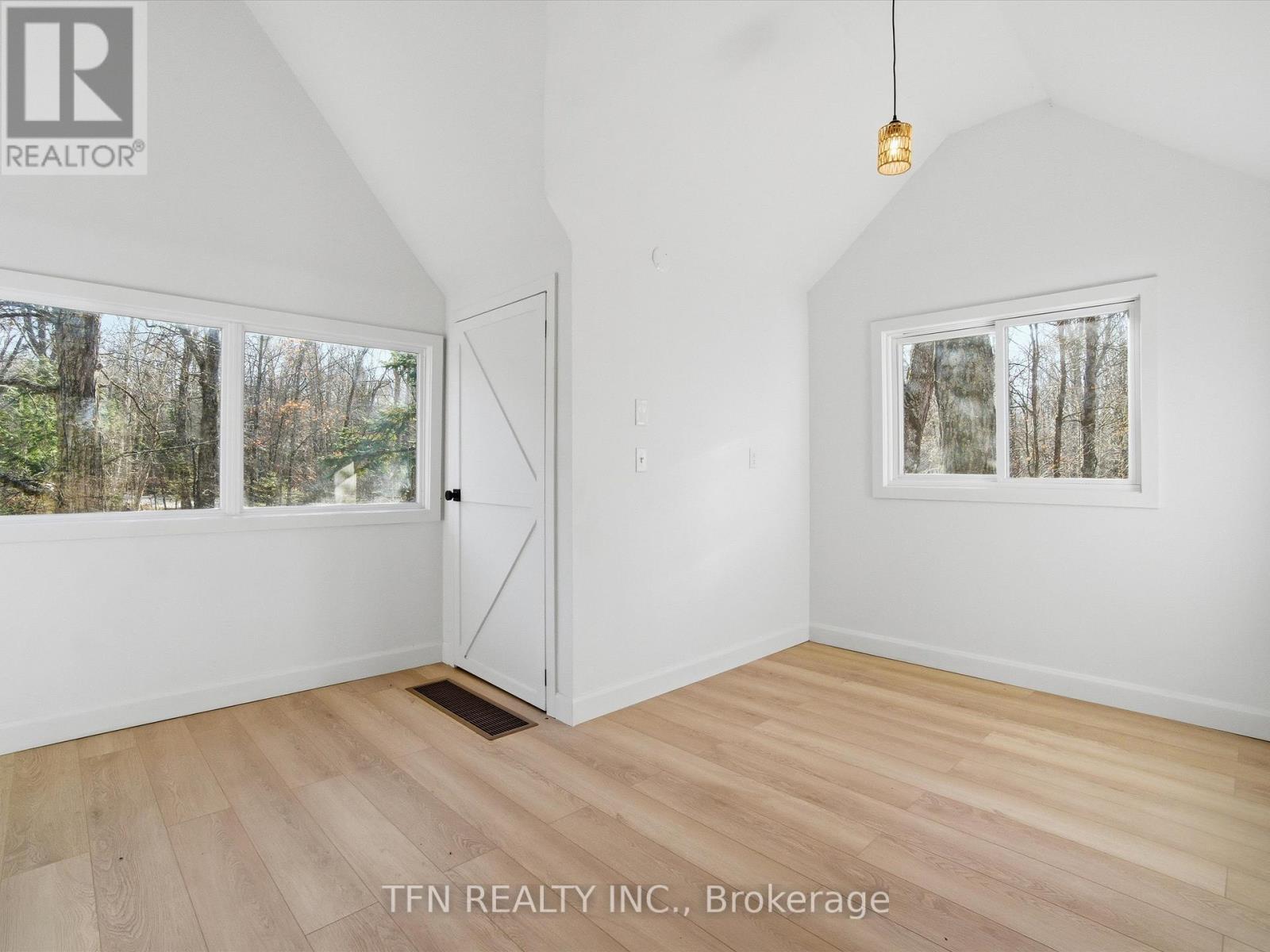 657 Relative Road, Armour, ON - Indoor Photo Showing Other Room