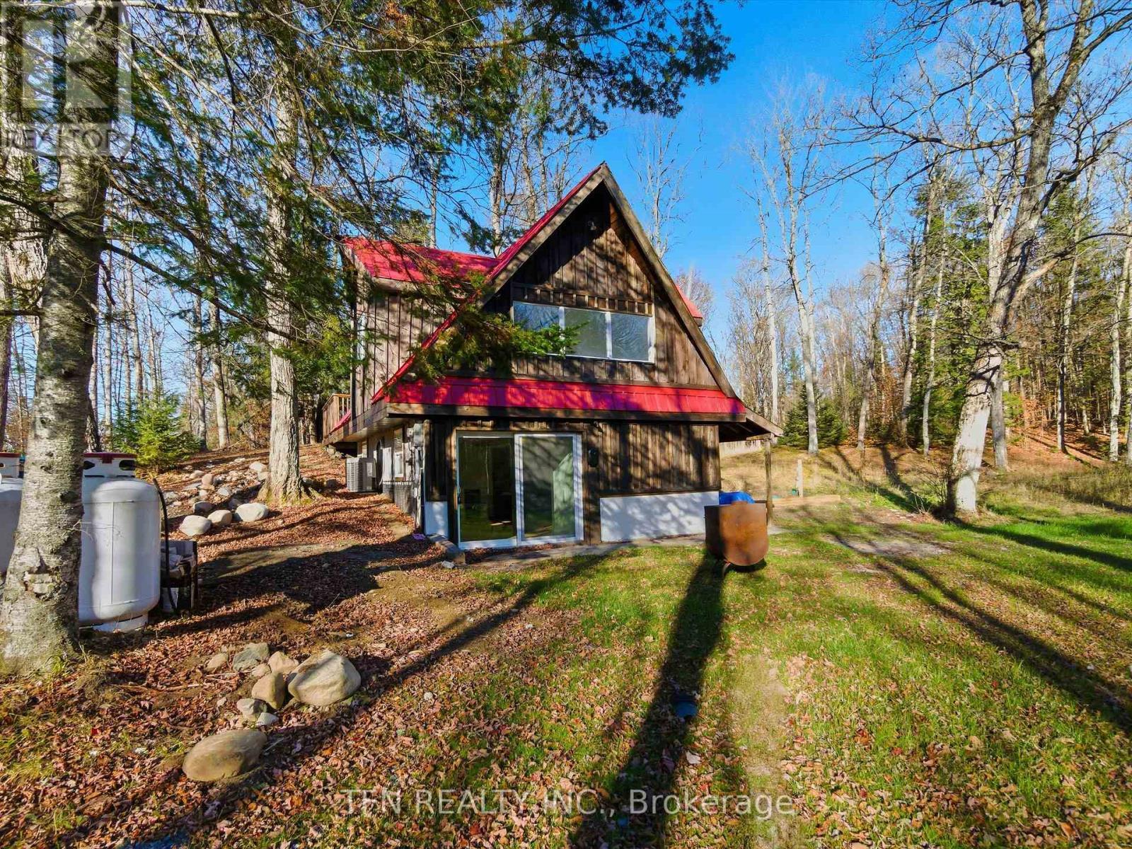 657 Relative Road, Armour, ON - Outdoor