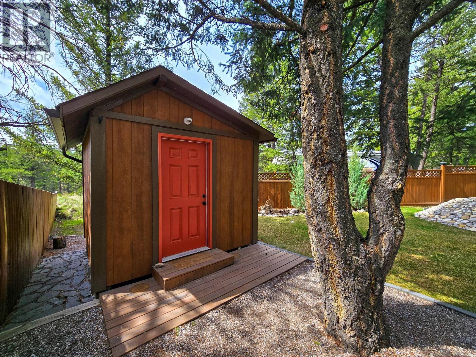 8523 Eacrett Road Lot# 9, Radium Hot Springs, BC