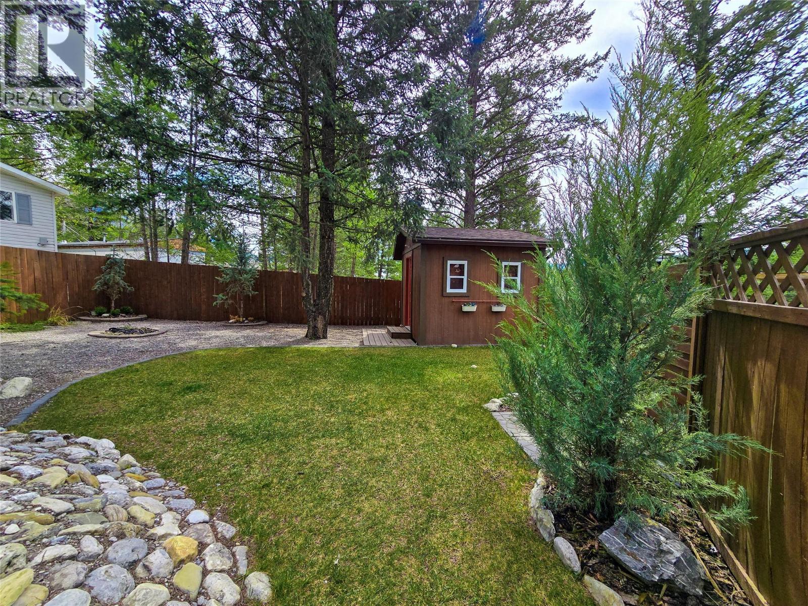 8523 Eacrett Road Lot# 9, Radium Hot Springs, BC