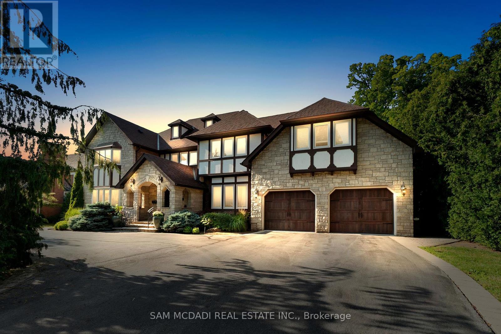 2235 Shawanaga Trail, Mississauga, ON - Outdoor With Facade