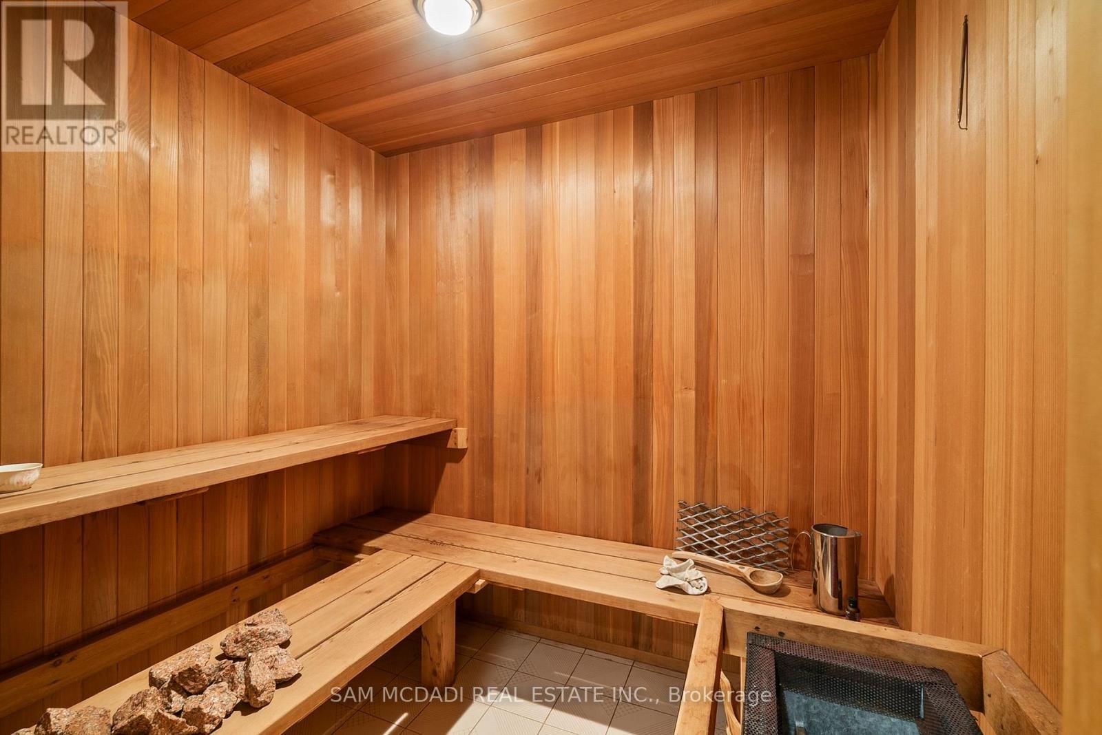 2235 Shawanaga Trail, Mississauga, ON - Indoor Photo Showing Other Room