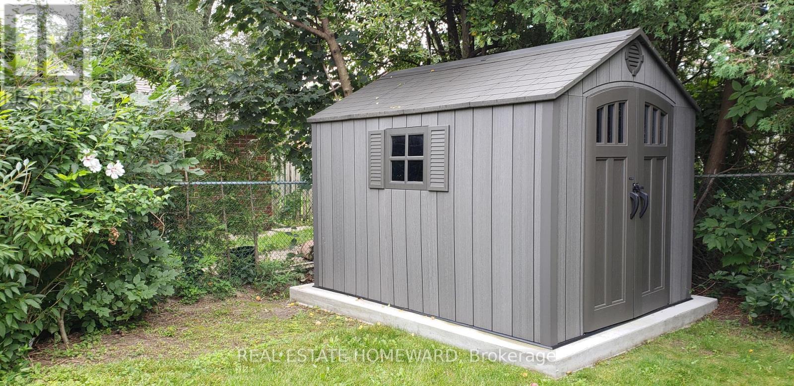 4 Moorecroft Crescent, Toronto, ON - Outdoor