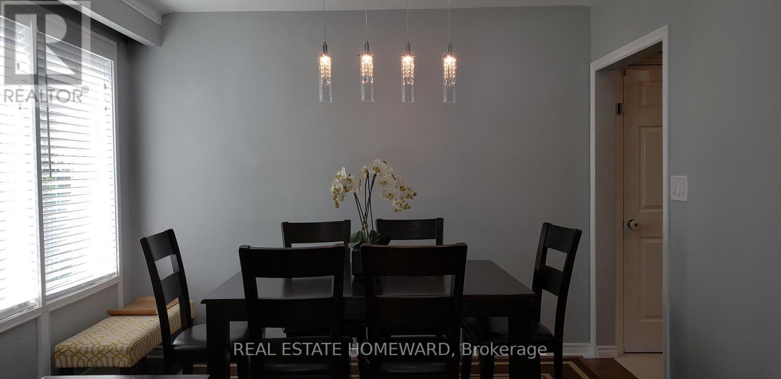 4 Moorecroft Crescent, Toronto, ON - Indoor Photo Showing Dining Room
