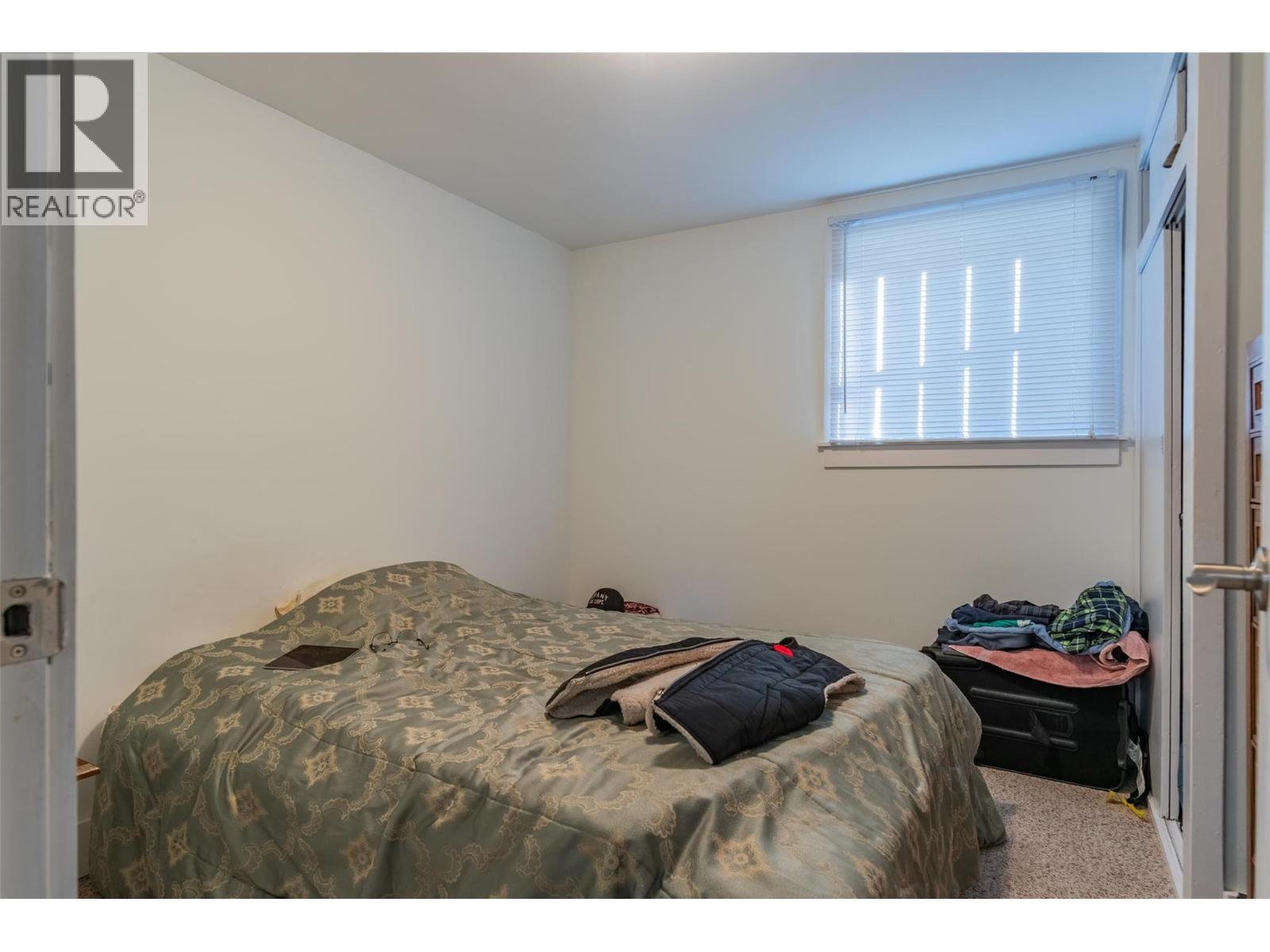 1631 Fifth Avenue, Trail, BC - Indoor Photo Showing Bedroom