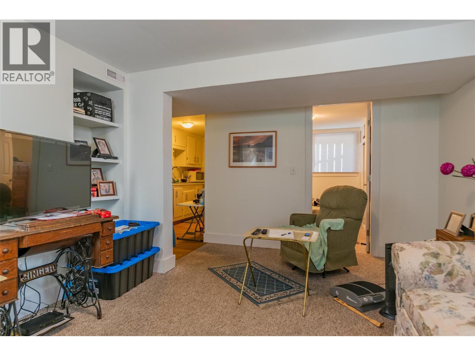 1631 Fifth Avenue, Trail, BC - Indoor