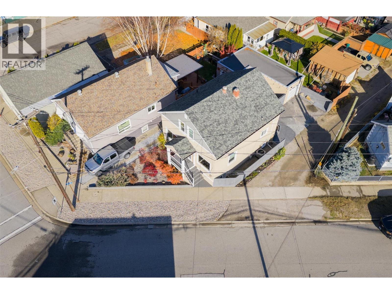 1631 Fifth Avenue, Trail, BC - With View