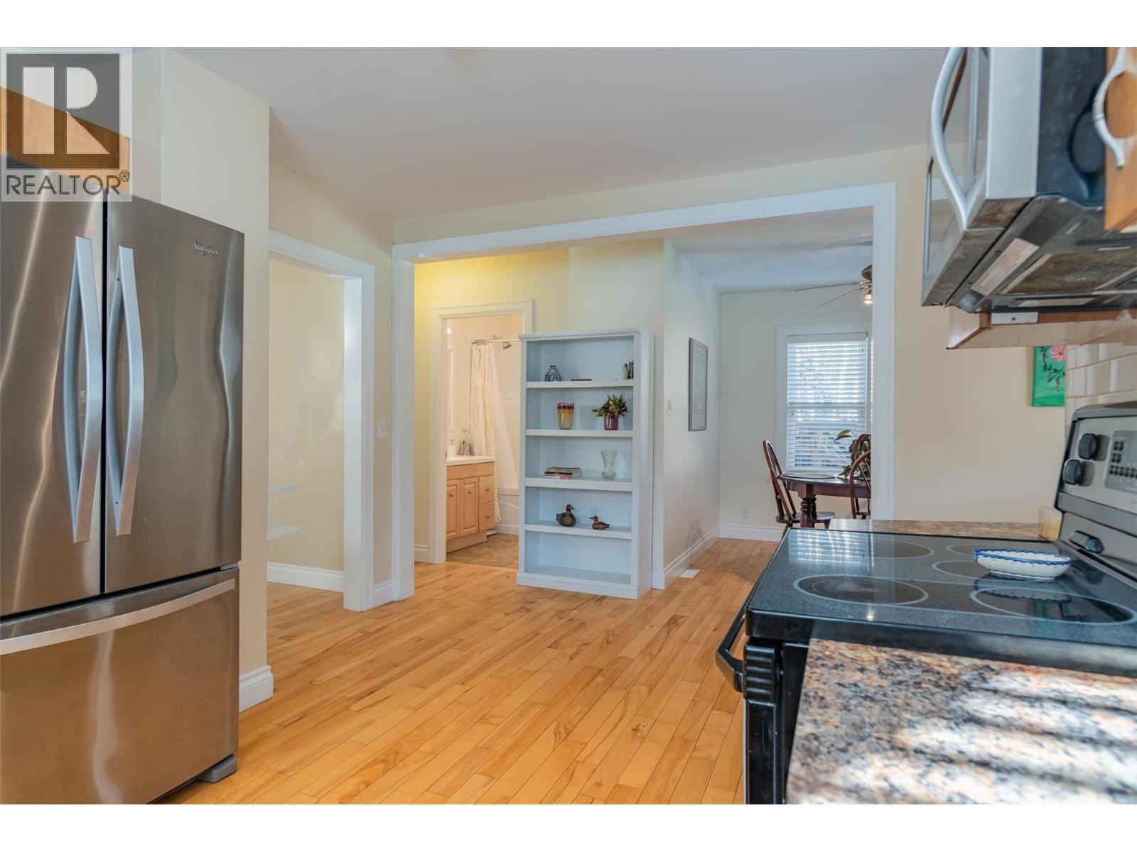 1631 Fifth Avenue, Trail, BC - Indoor