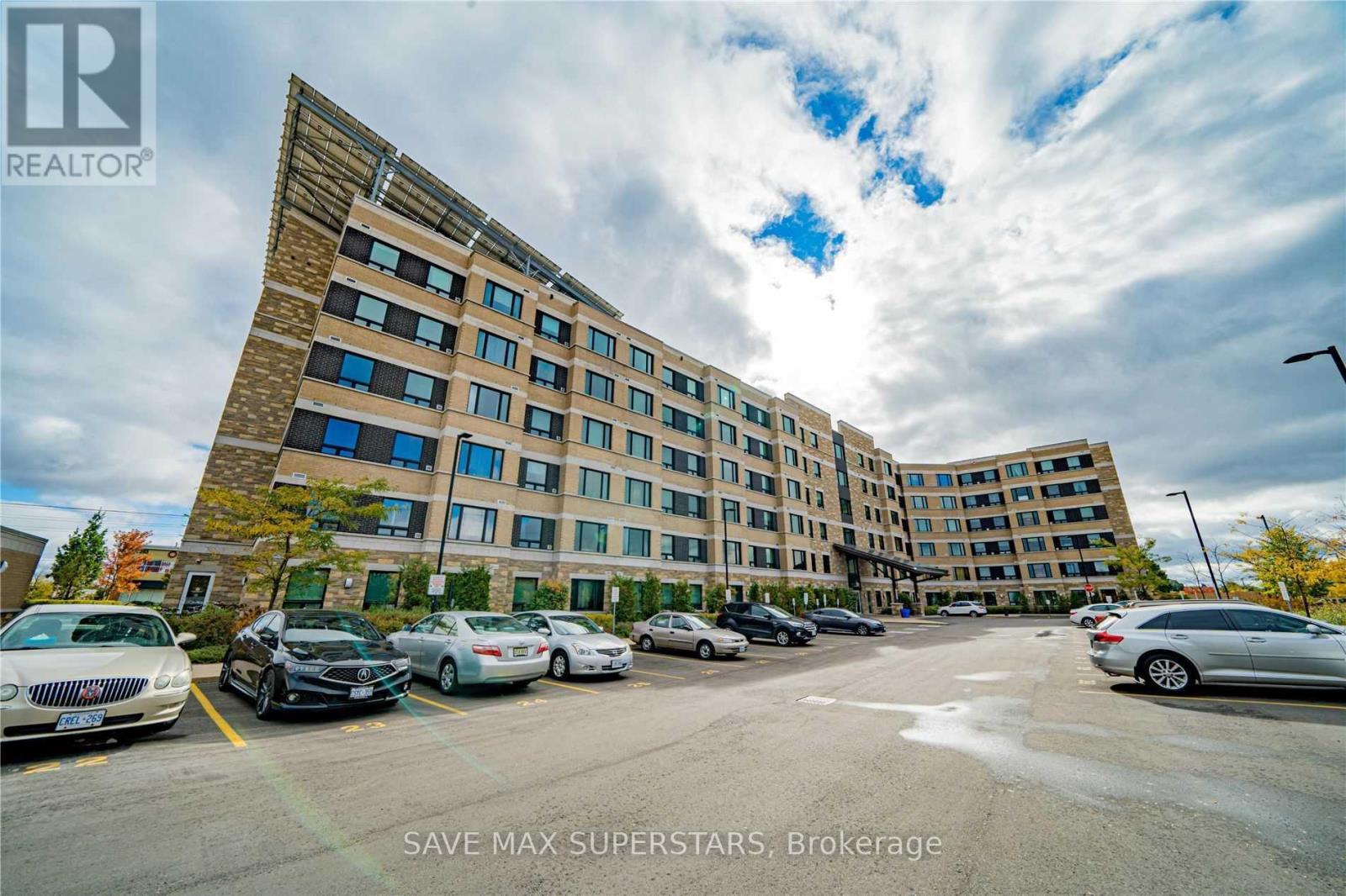 416 - 7400 Markham Road, Markham, ON - Outdoor With Facade