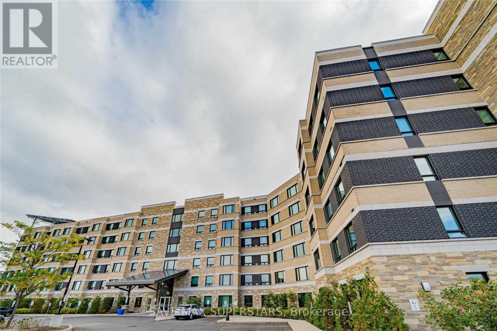 416 - 7400 Markham Road, Markham, ON - Outdoor With Facade