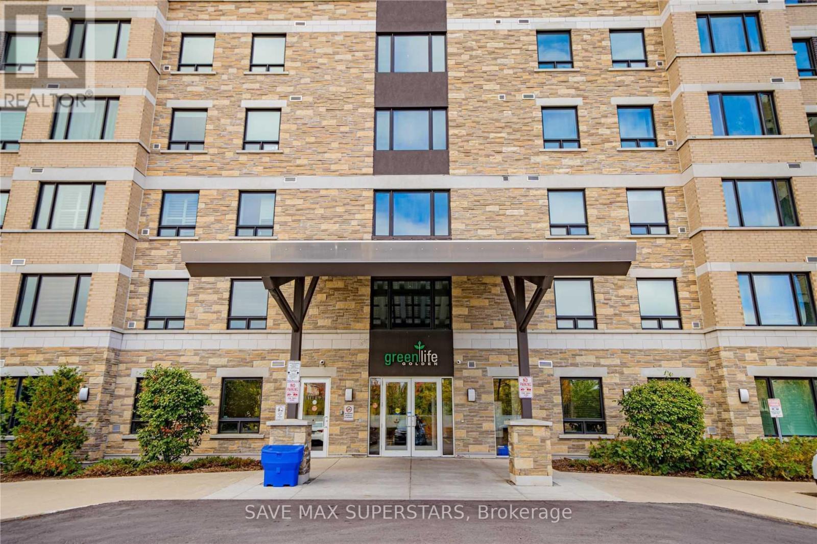 416 - 7400 Markham Road, Markham, ON - Outdoor With Facade