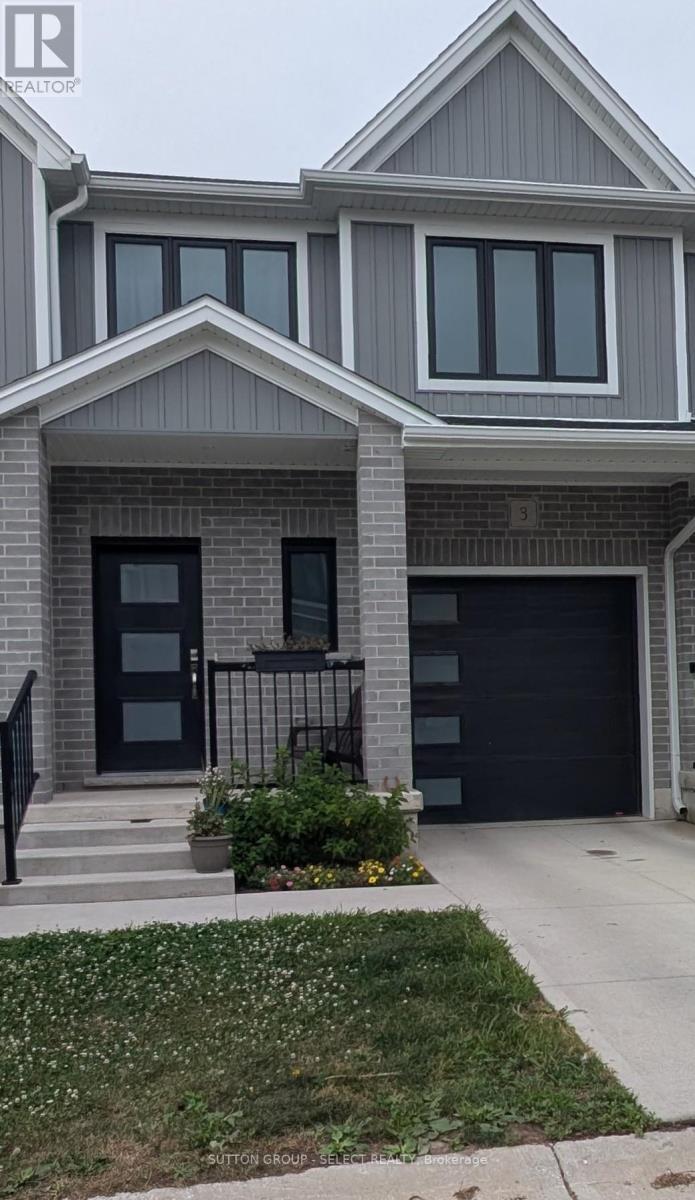 3 - 1 Miller Drive, Lucan Biddulph (Lucan), ON