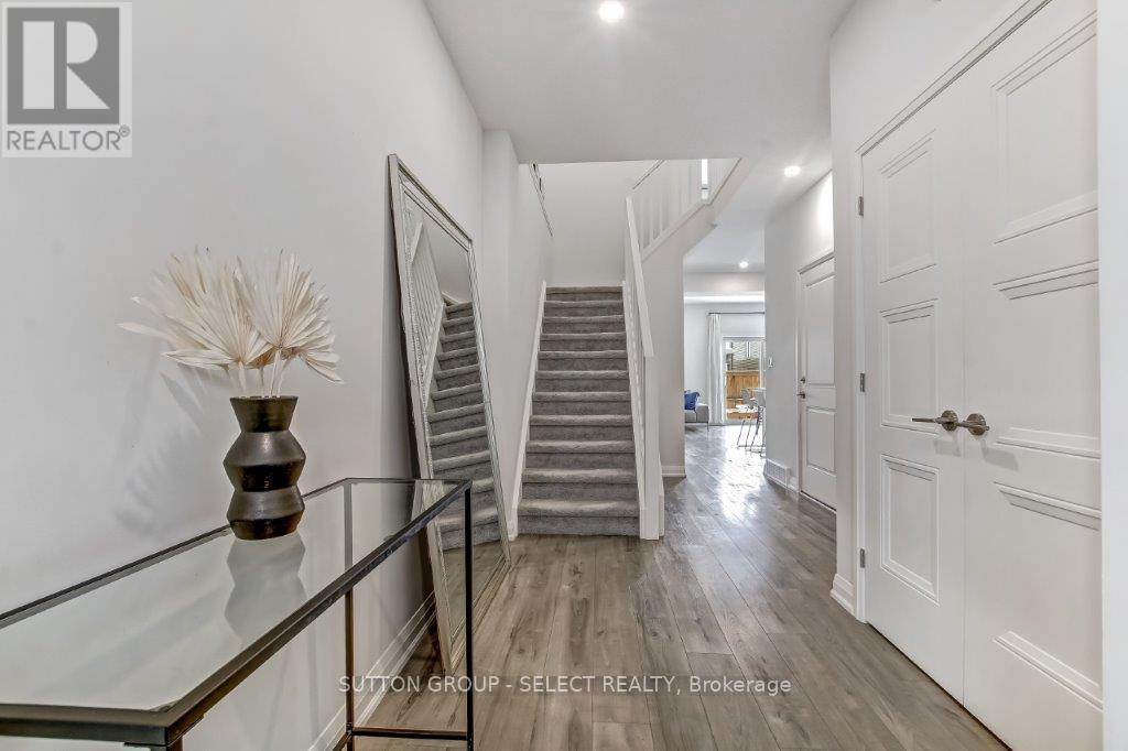 3 - 1 Miller Drive, Lucan Biddulph (Lucan), ON