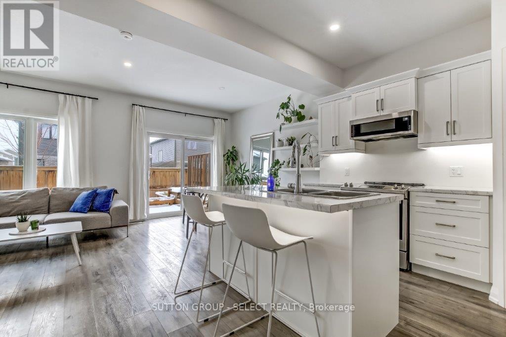 3 - 1 Miller Drive, Lucan Biddulph (Lucan), ON