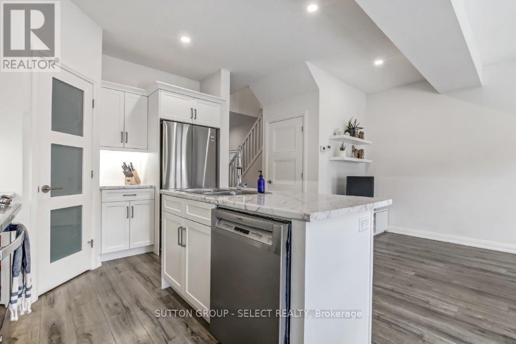 3 - 1 Miller Drive, Lucan Biddulph (Lucan), ON