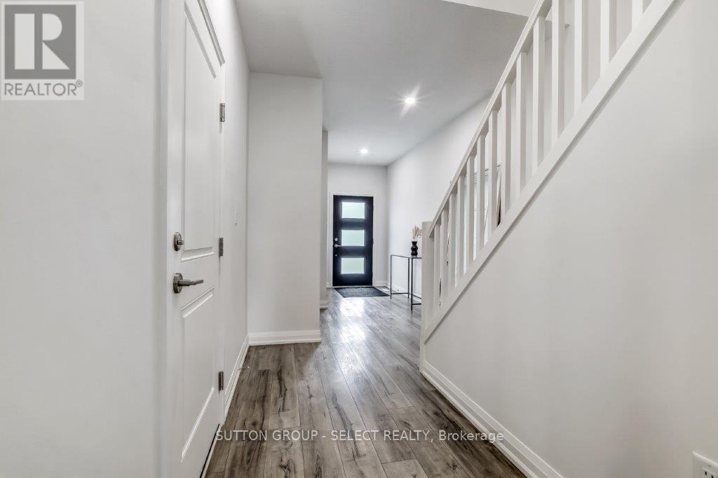 3 - 1 Miller Drive, Lucan Biddulph (Lucan), ON