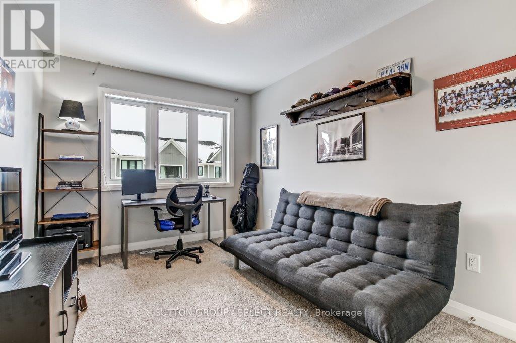 3 - 1 Miller Drive, Lucan Biddulph (Lucan), ON