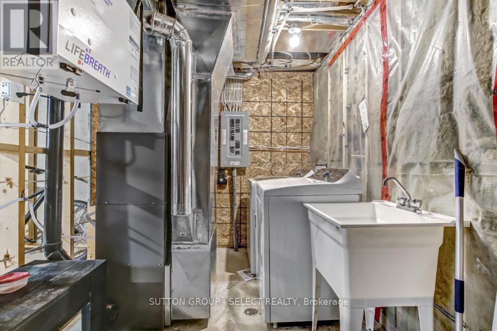 3 - 1 Miller Drive, Lucan Biddulph (Lucan), ON