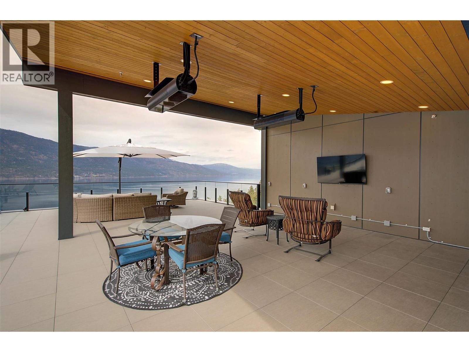 3475 Granite Close Unit# 401, Kelowna, BC - With Deck Patio Veranda With Exterior