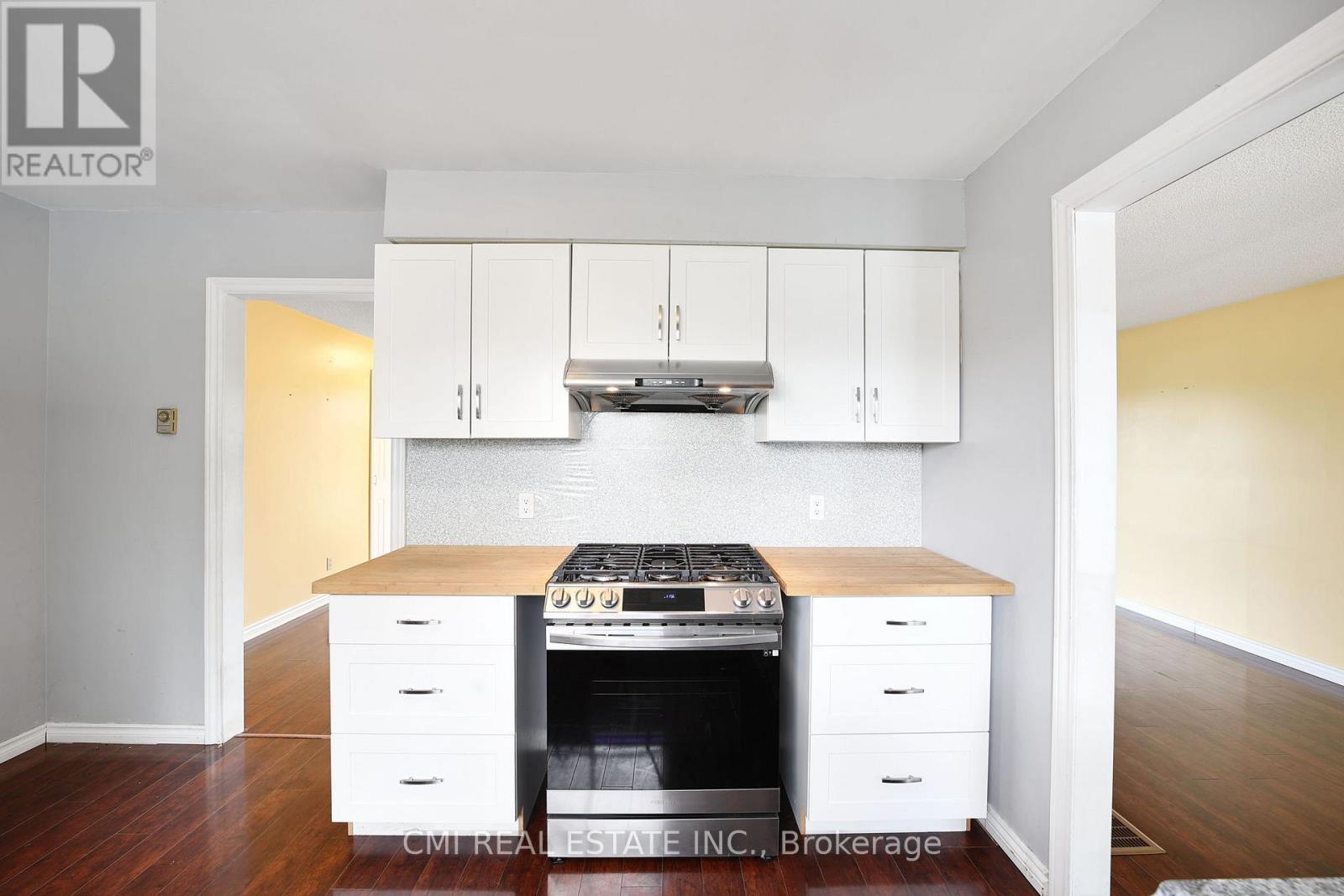 1 Jeffery Drive, Mulmur, ON - Indoor Photo Showing Kitchen