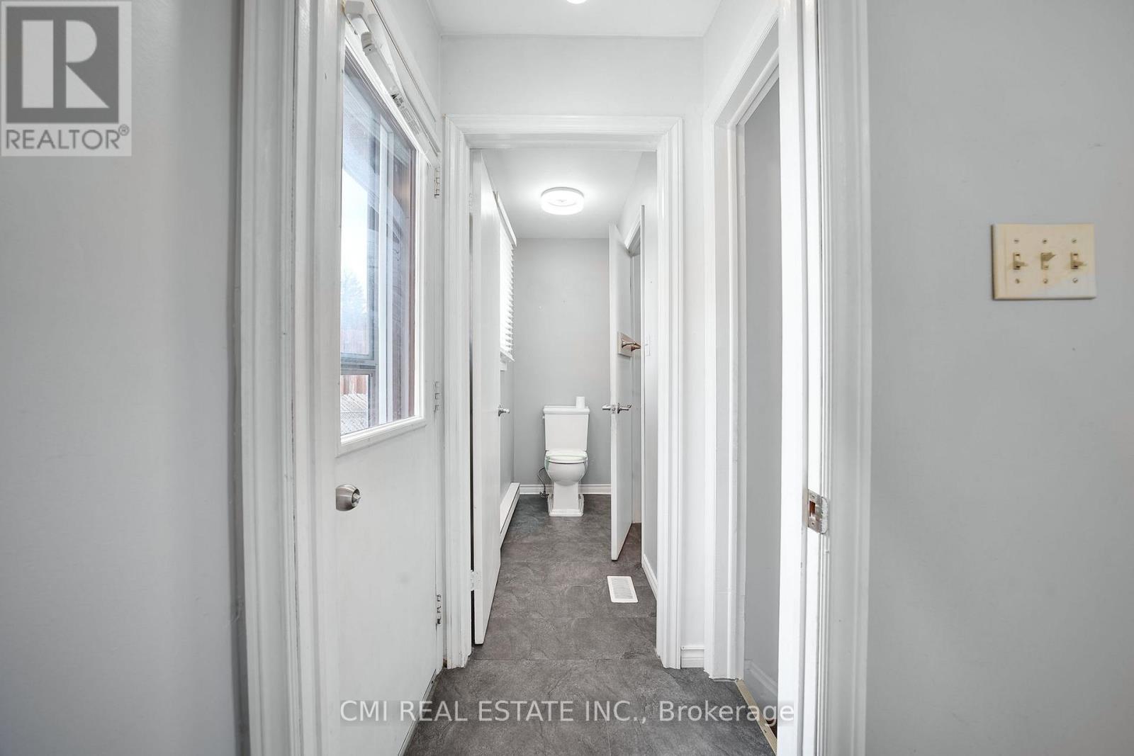 1 Jeffery Drive, Mulmur, ON - Indoor Photo Showing Other Room