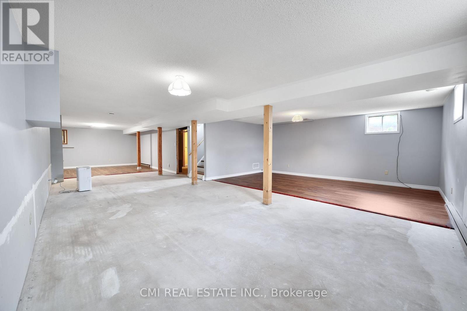 1 Jeffery Drive, Mulmur, ON - Indoor