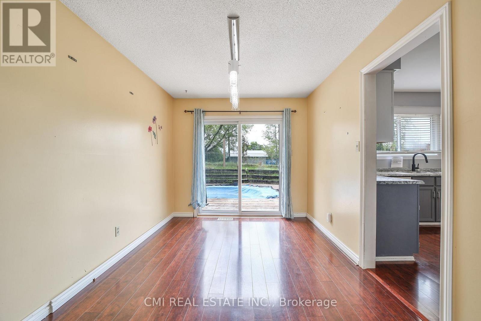 1 Jeffery Drive, Mulmur, ON - Indoor Photo Showing Other Room