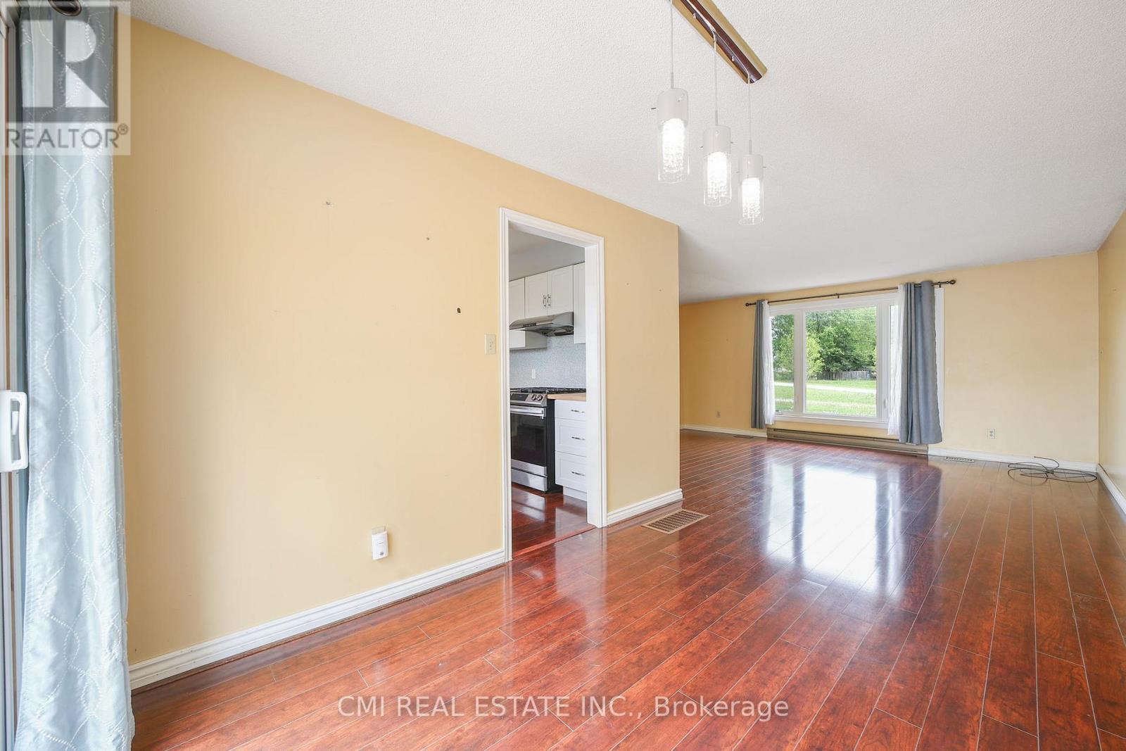 1 Jeffery Drive, Mulmur, ON - Indoor Photo Showing Other Room