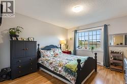 Third bedroom off of the den space -