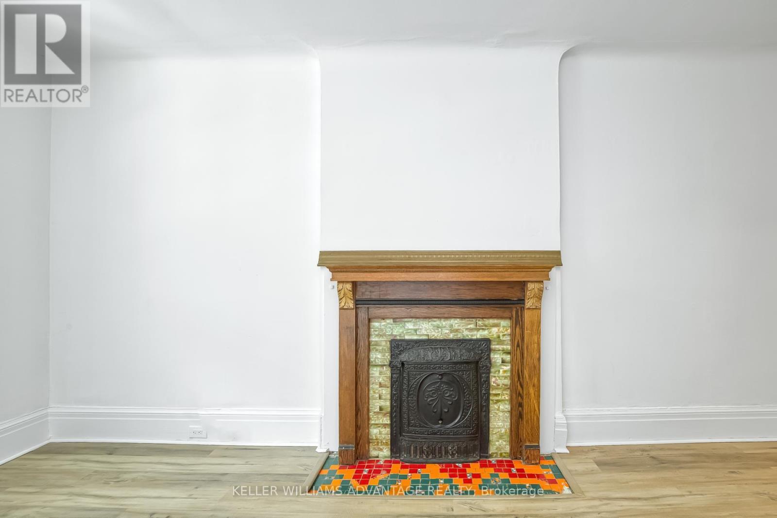 254A Carlton Street, Toronto, ON - Indoor Photo Showing Other Room