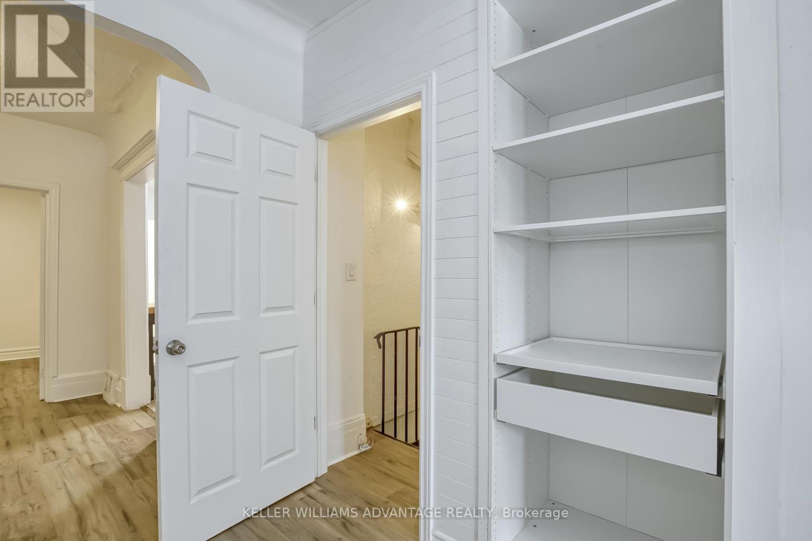 254A Carlton Street, Toronto, ON - Indoor Photo Showing Other Room