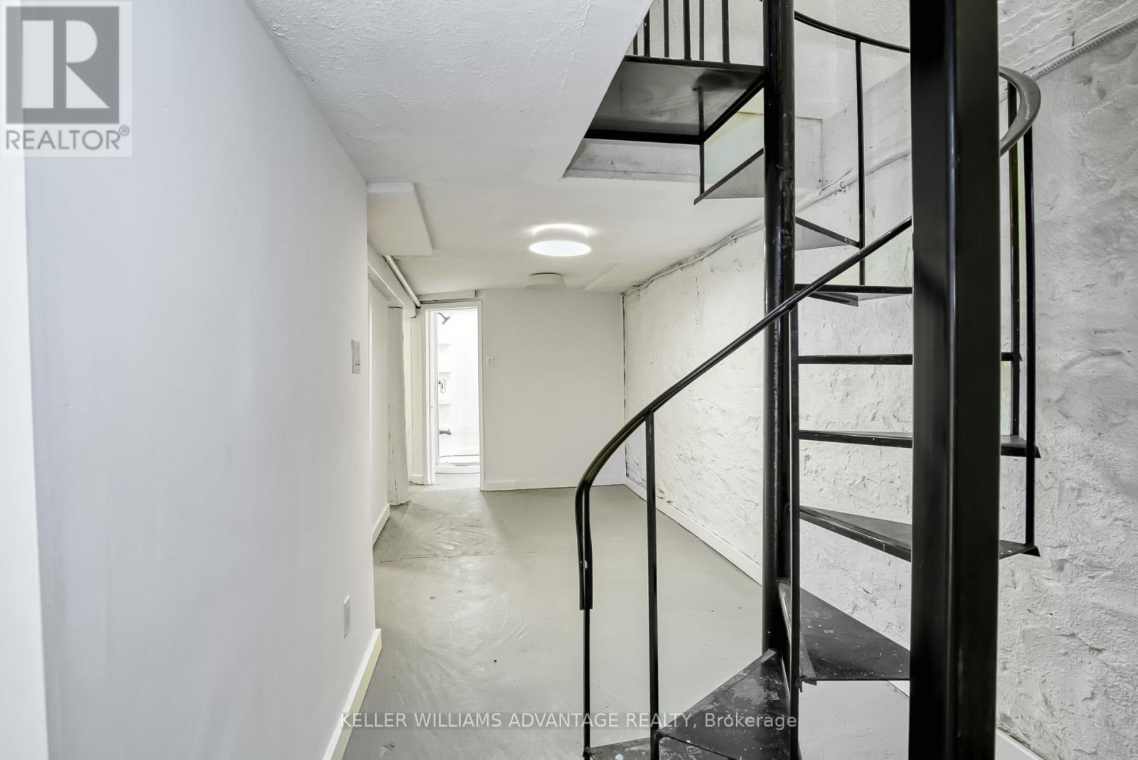 254A Carlton Street, Toronto, ON - Indoor Photo Showing Other Room