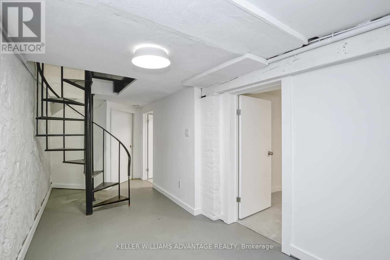 254A Carlton Street, Toronto, ON - Indoor Photo Showing Other Room