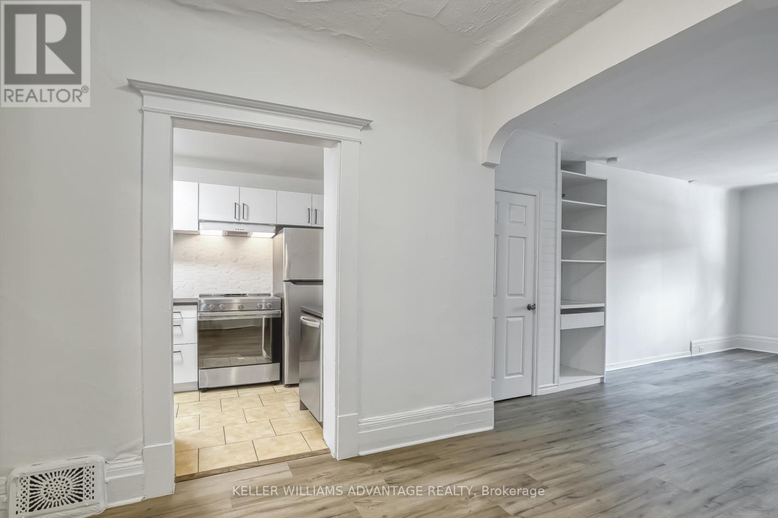 254A Carlton Street, Toronto, ON - Indoor Photo Showing Other Room