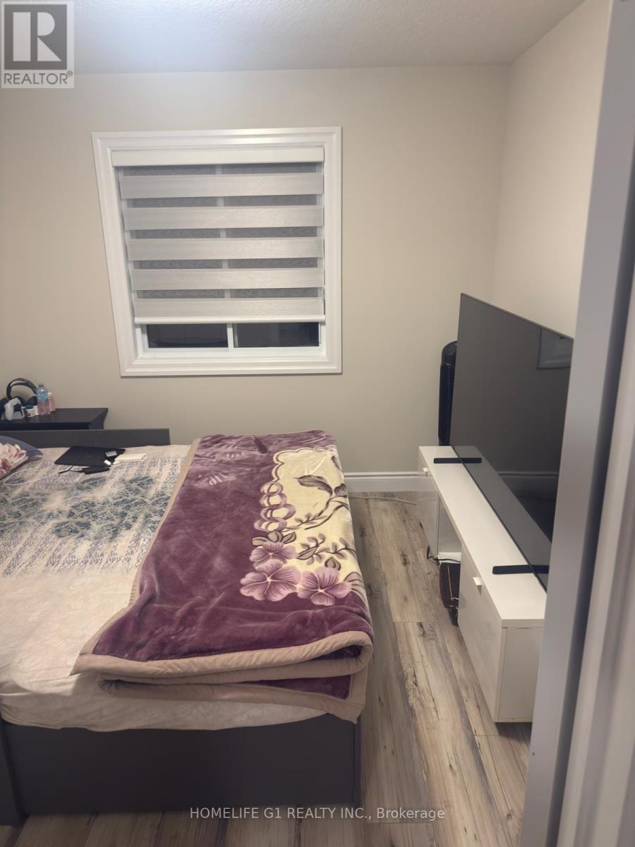 40 Bastien Street, Cambridge, ON - Indoor Photo Showing Other Room