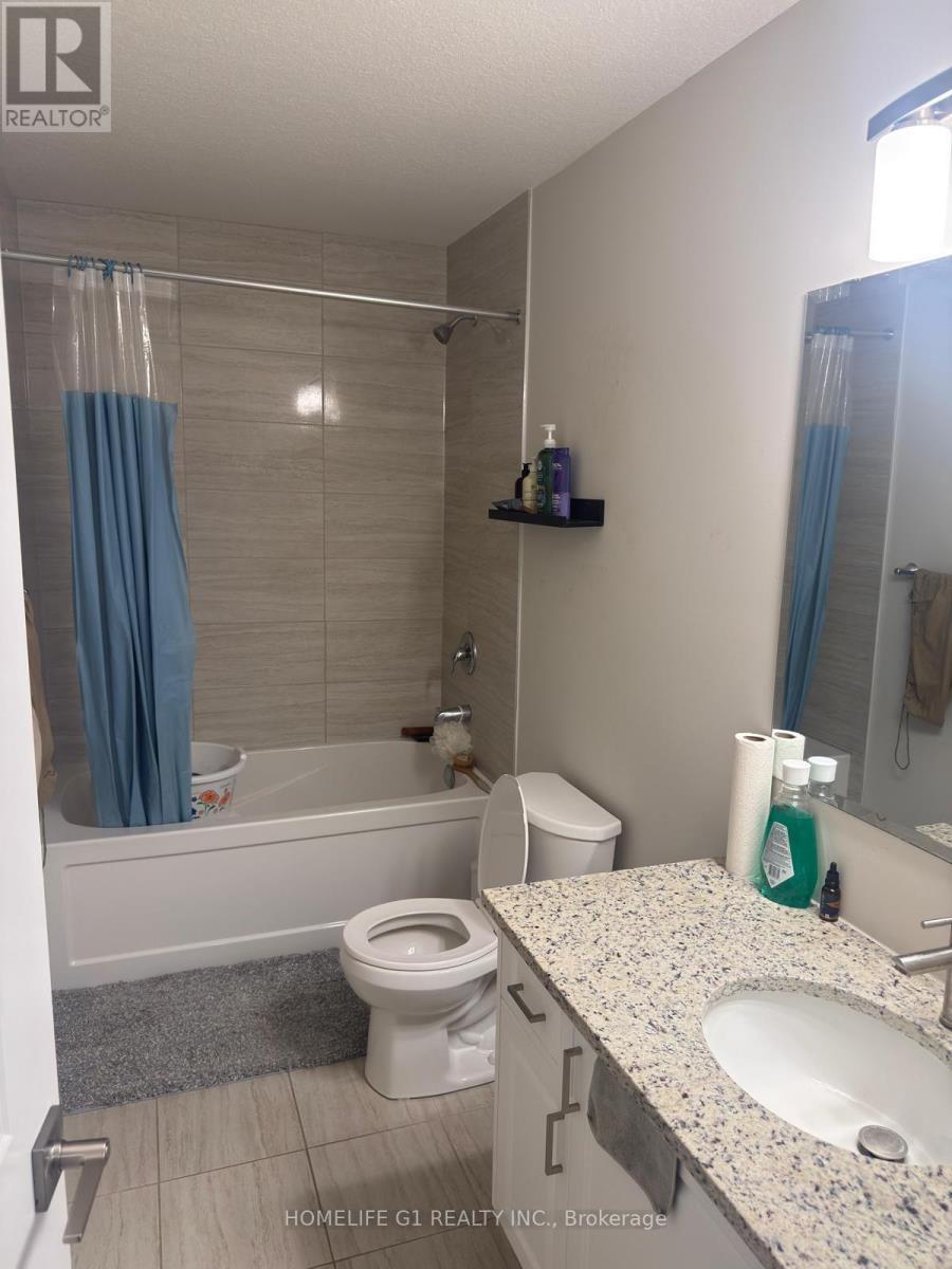 40 Bastien Street, Cambridge, ON - Indoor Photo Showing Bathroom