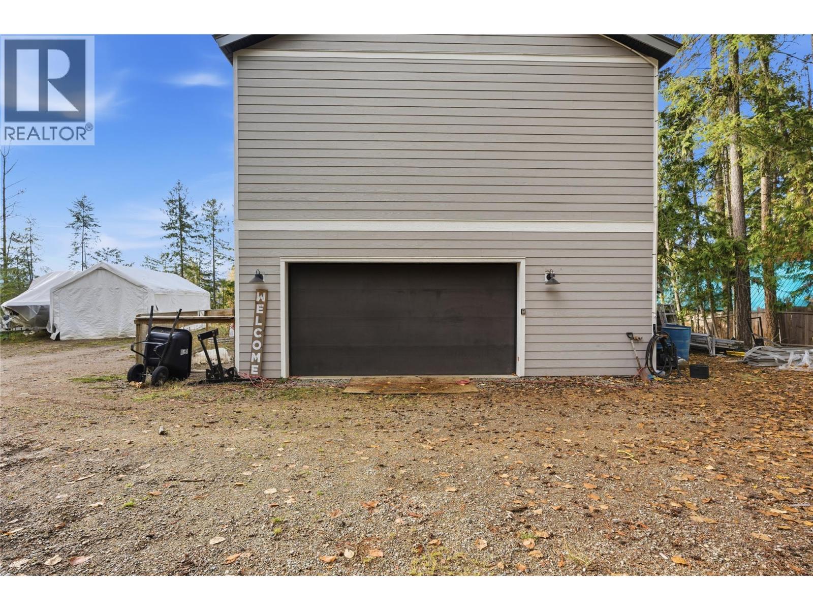 7636 Mountain Drive, Anglemont, BC - Outdoor With Exterior