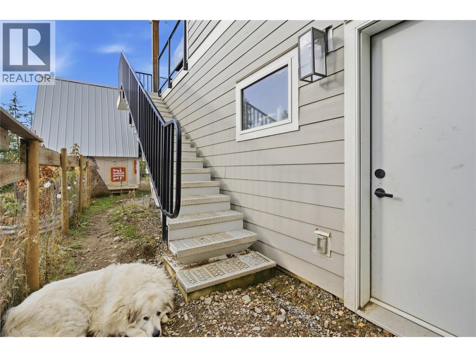 7636 Mountain Drive, Anglemont, BC - Outdoor With Exterior