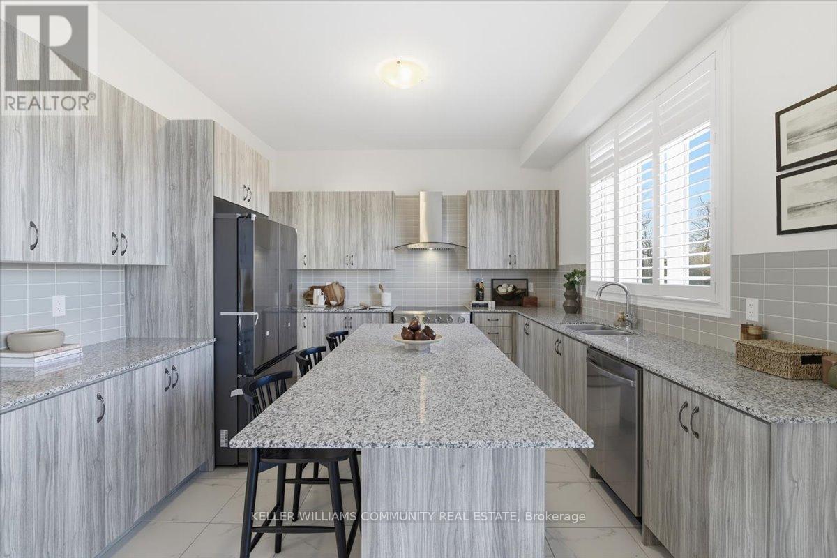 48 Golden Meadows Drive, Otonabee-South Monaghan, ON - Indoor Photo Showing Kitchen With Double Sink With Upgraded Kitchen