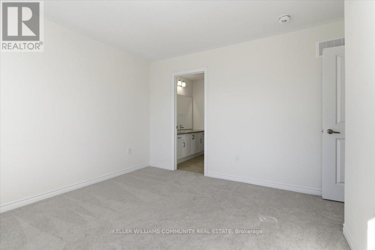 48 Golden Meadows Drive, Otonabee-South Monaghan, ON - Indoor Photo Showing Other Room